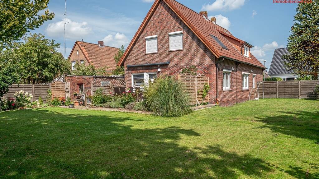 Mehrfamilienhaus zum Kauf 350.000 € 7 Zimmer 162,7 m² 738 m² Grundstück Jever 26441