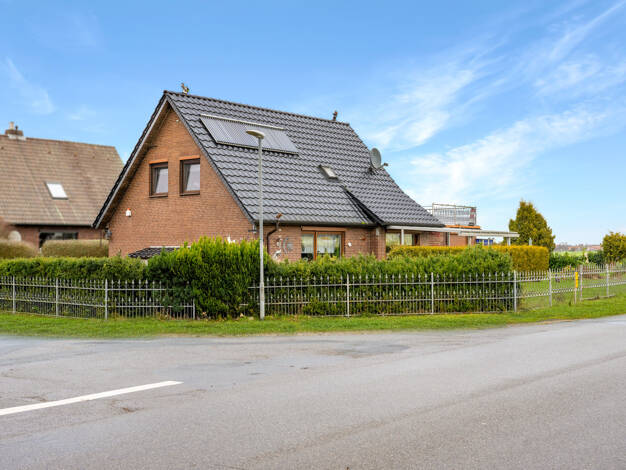 Einfamilienhaus zum Kauf 250.000 € 6 Zimmer 140 m² 1.100 m² Grundstück Reetze Lüchow 29439