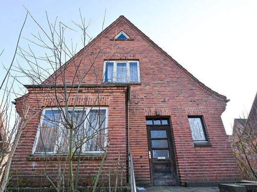 Einfamilienhaus zum Kauf 295.000 € 6 Zimmer 129 m² 795 m² Grundstück Bad Oldesloe 23843