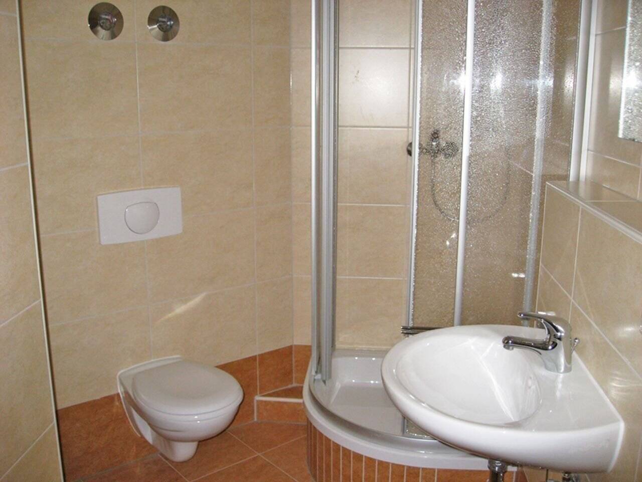 Property thumbnail 7