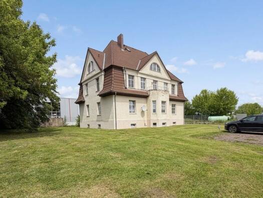 Mehrfamilienhaus zum Kauf 279.000 € 324 m² 633 m² Grundstück Frankleben Braunsbedra 06259