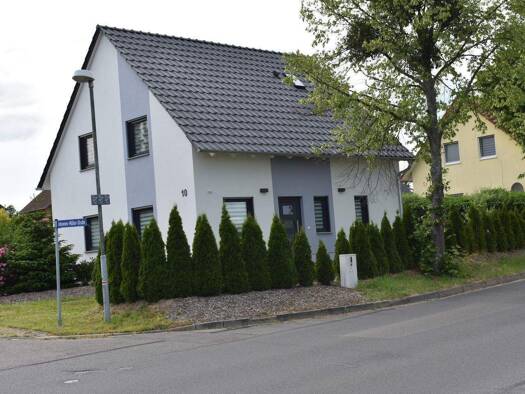 Haus zum Kauf 299.000 € 4 Zimmer 125 m² 514 m² Grundstück frei ab sofort Johannes-Müller-Straße 10 Colditz 04680