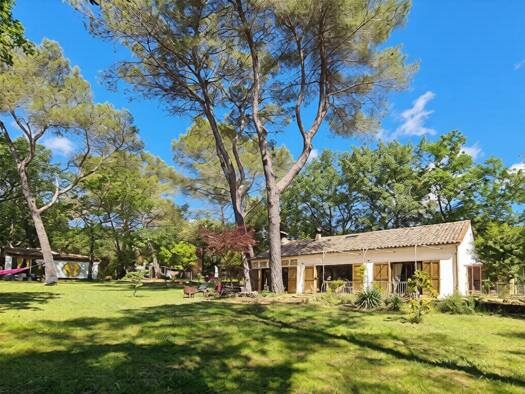 Einfamilienhaus zum Kauf 840.000 € 194 m² 51.730 m² Grundstück UZES 30700