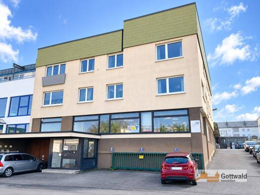 Wohnung zur Miete 980 € 3 Zimmer 97 m² 1. Geschoss Berkheim Esslingen am Neckar 73734