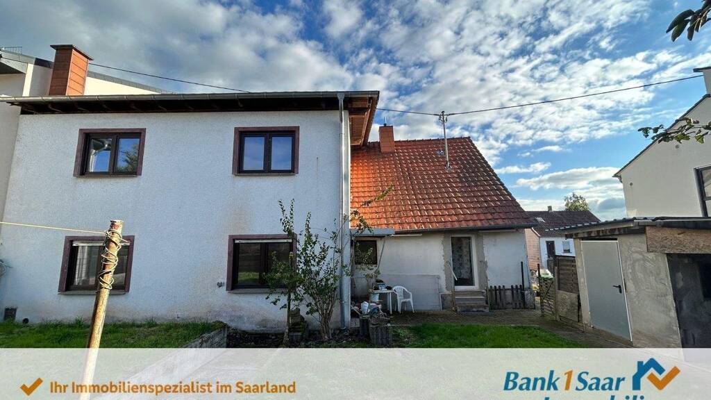 Mehrfamilienhaus zum Kauf provisionsfrei 145.000 € 7 Zimmer 207 m² 640 m² Grundstück Heiligenwald Schiffweiler 66578