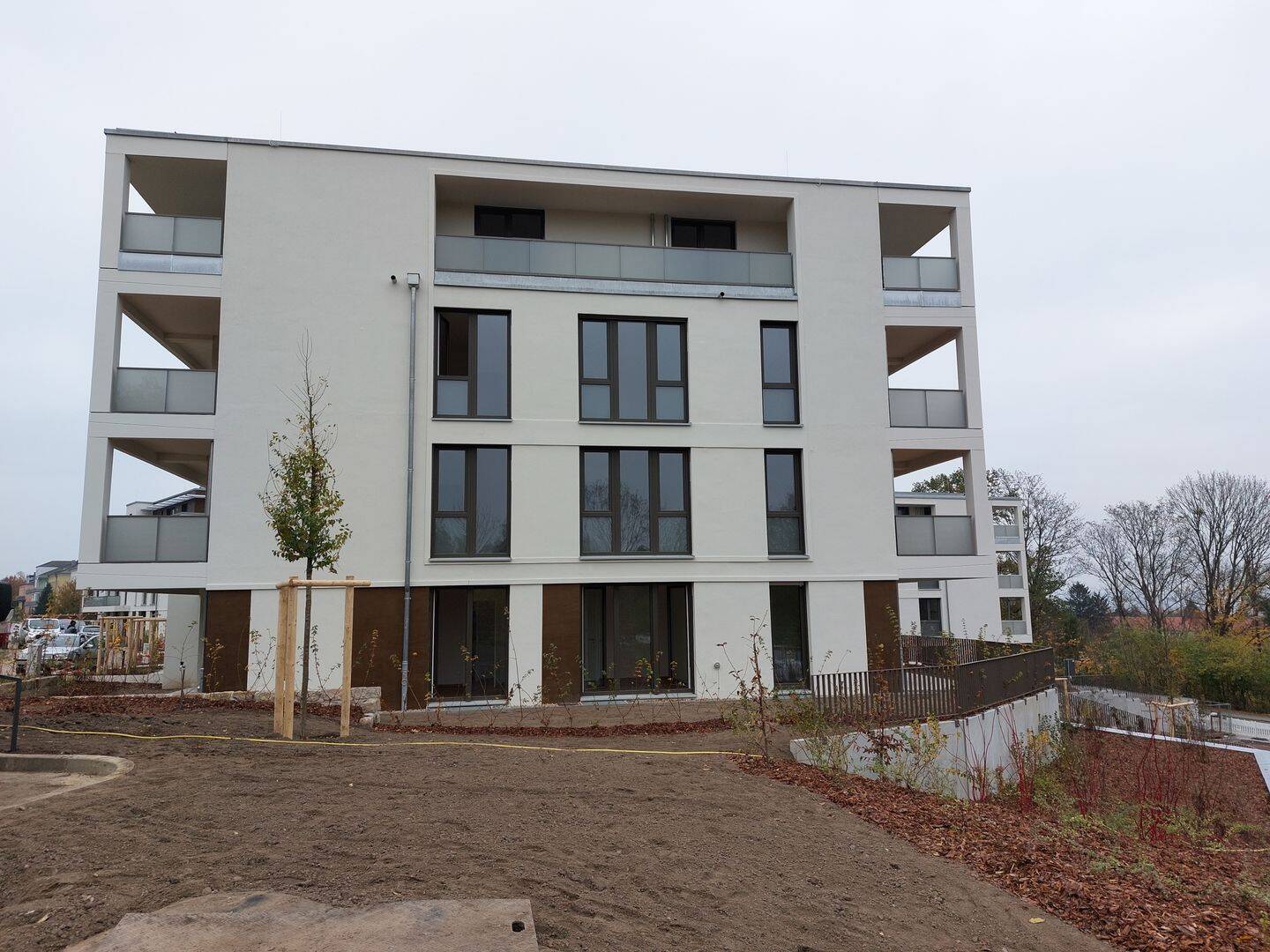 Property thumbnail 2