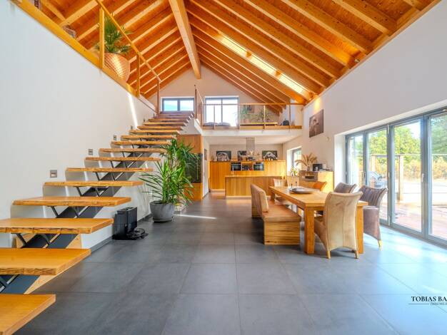 Haus zum Kauf 2.270.000 € 12 Zimmer 412 m² 11.000 m² Grundstück Nord Remscheid 42855