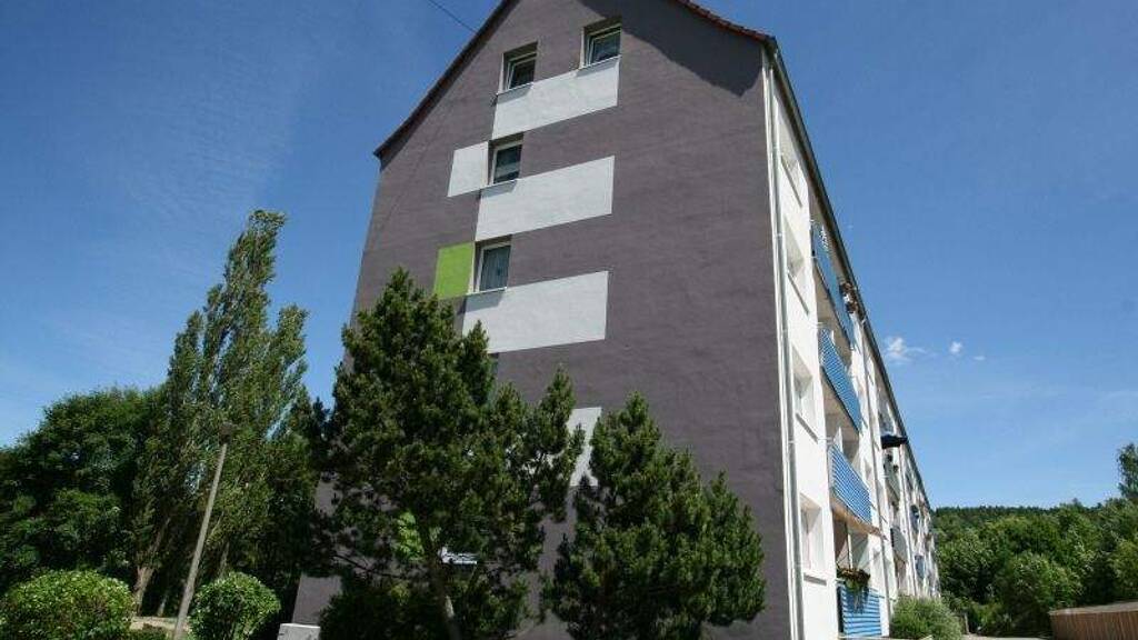 Wohnung zur Miete 290 € 2 Zimmer 45,3 m² Johannes-Brahms-Strasse 7 Meiningen 98617