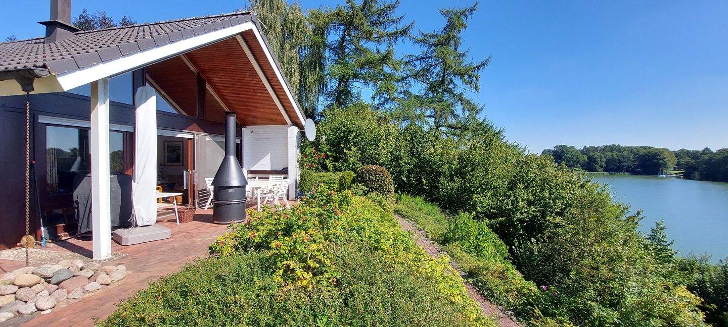 Immobilie in Bebensee - --exklusiver Wohnsitz am See-- - Bild 0