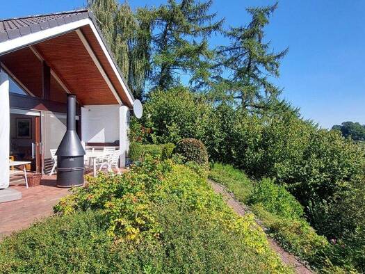 Einfamilienhaus zum Kauf 1.250.000 € 7 Zimmer 200 m² 2.300 m² Grundstück Bebensee 23816