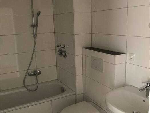 Wohnung zur Miete 745 € 2 Zimmer 54,7 m² EG Lilienweg 2 Friedrichsdorf Friedrichsdorf 61381