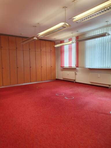 Büro-/Praxisfläche zur Miete provisionsfrei 791 € 4 Zimmer 183 m² Bürofläche Leipziger Straße 66-68 Glauchau Glauchau 08371