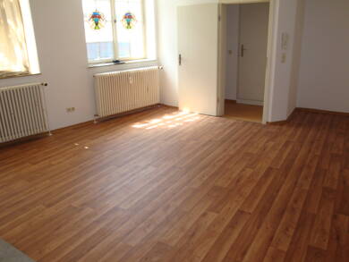 Wohnung zum Kauf 67.000 € 2 Zimmer 67 m² EG Hoferstr. 2 Bad Berneck Bad Berneck im Fichtelgebirge 95460