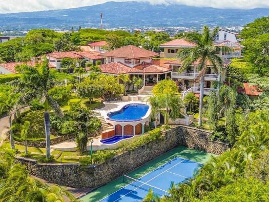 Einfamilienhaus zum Kauf 1.082.395 € 720 m² 3.100 m² Grundstück Guachipelin San Rafael de Escazú