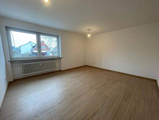 Wohnung zur Miete 870 € 4 Zimmer 89 m² Wolfgang Landshut 84032