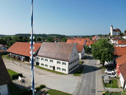 Bauernhaus zum Kauf 8 Zimmer 335 m² 1.647 m² Grundstück frei ab sofort Denklingen Denklingen 86920