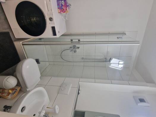 Studio zur Miete 575 € 1 Zimmer 34 m² 2. Geschoss frei ab sofort Wiesbaden 65183
