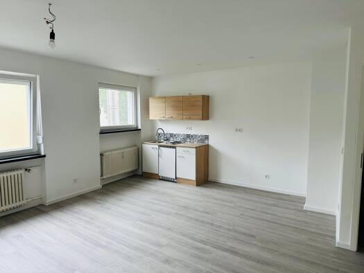 Studio zur Miete 550 € 1 Zimmer 38 m² frei ab sofort St Johann Saarbrücken / Sankt Johann 66111