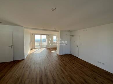 Wohnung zur Miete 1.200 € 5 Zimmer 119 m² Kitzingen Kitzingen 97318