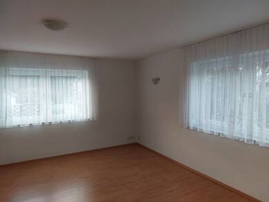 Wohnung zur Miete 1.000 € 3,5 Zimmer 107 m² 2 Geschosse frei ab 15.08.2025 Niederreifenberg Schmitten 61389