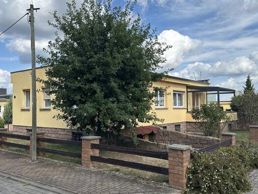 Einfamilienhaus zum Kauf 189.000 € 4 Zimmer 105,5 m² 627 m² Grundstück Salzfurtkapelle Zörbig 06780