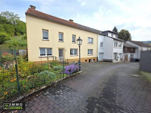 Mehrfamilienhaus zum Kauf 299.000 € 11 Zimmer 250 m² 909 m² Grundstück frei ab sofort Bollendorf 54669