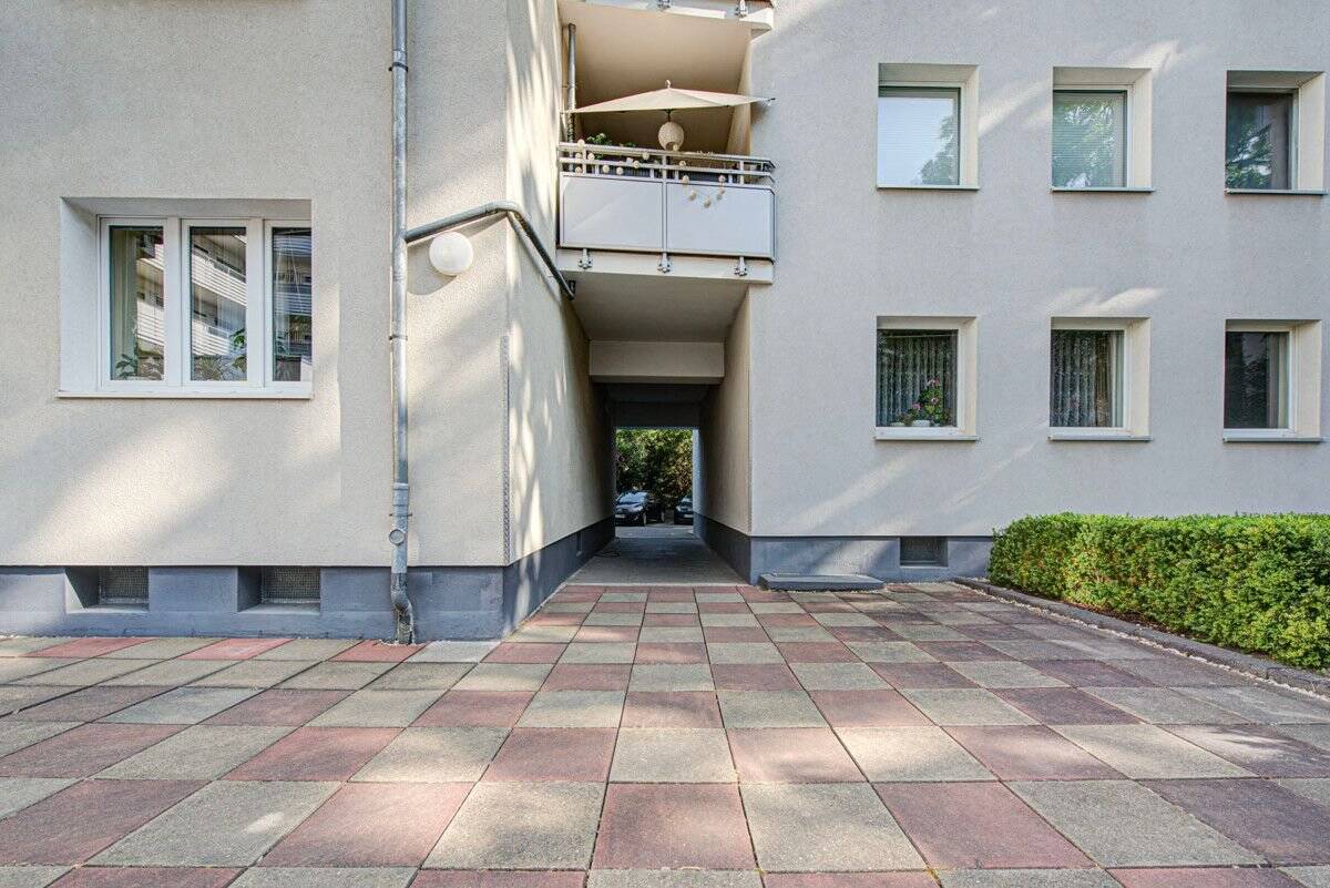 Property thumbnail 6