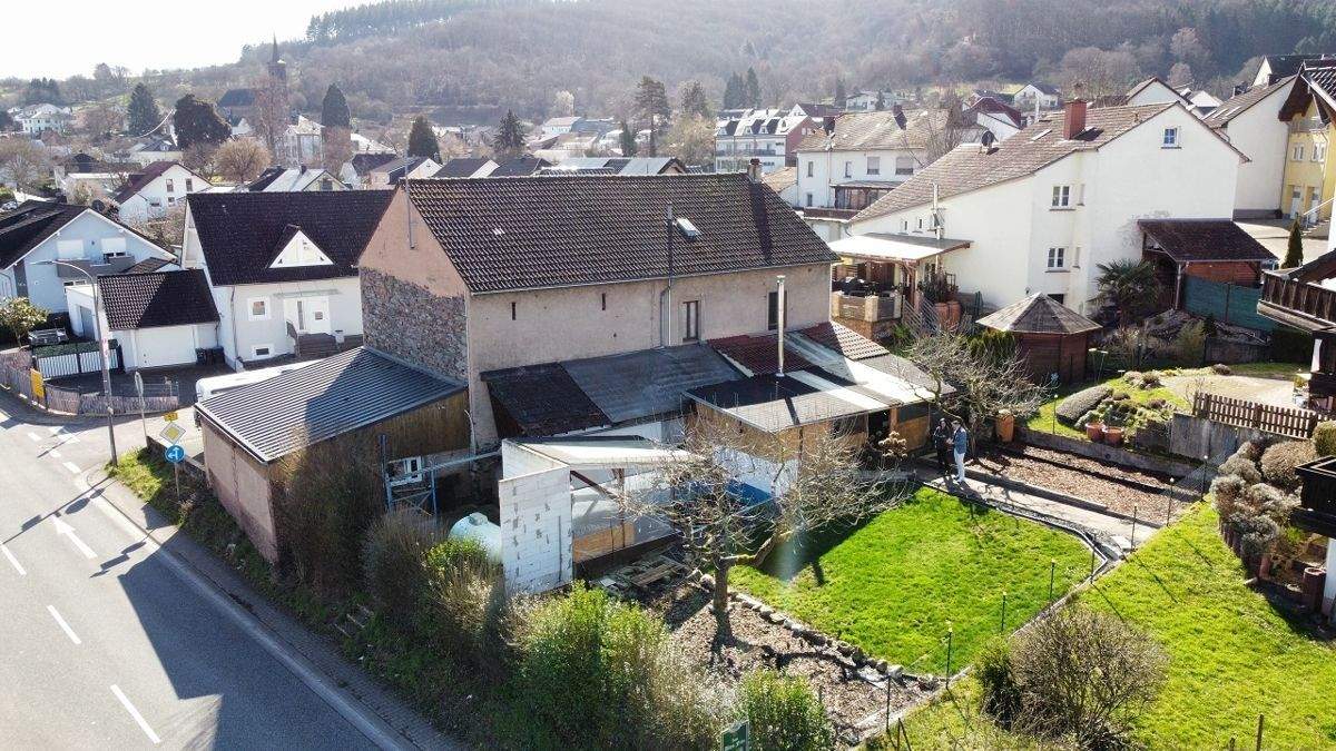 Immobilie in Ayl - Hallo Familien! Liebenswertes saniertes Bauernhaus im schönen Weinort Ayl - Bild 2