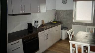 Wohnung zur Miete 800 € 2 Zimmer 70 m² 2 Geschosse Matthiasstraße 10 Burbach Saarbrücken 66115
