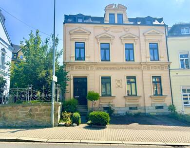 Mehrfamilienhaus zum Kauf 198.500 € 9 Zimmer 215 m² 320 m² Grundstück frei ab sofort Elsterberg Elsterberg 07985