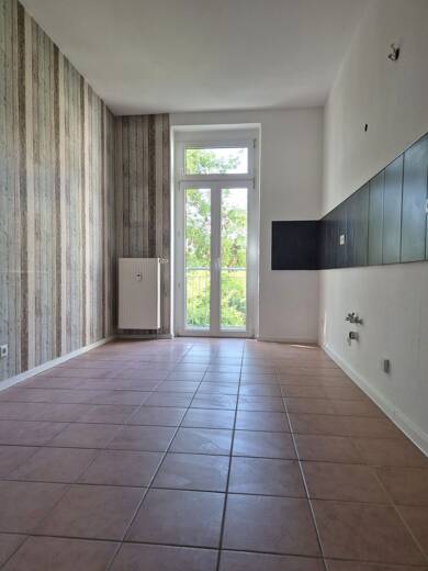 Wohnung zur Miete 447 € 3 Zimmer 77 m² 1. Geschoss frei ab sofort Fichtestraße 28 Fichtestraße / Ambrosiusplatz Magdeburg 39112