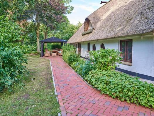 Einfamilienhaus zum Kauf 679.000 € 7 Zimmer 240 m² 8.868 m² Grundstück Fedderingen 25779