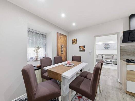 Einfamilienhaus zum Kauf 239.000 € 3,5 Zimmer 76 m² 194 m² Grundstück Mistelbach 2130