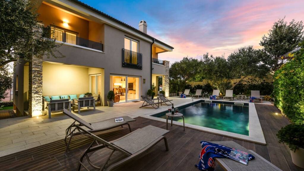 Haus zum Kauf 1.100.000 € 6 Zimmer 294 m² 330 m² Grundstück Novalja 53291