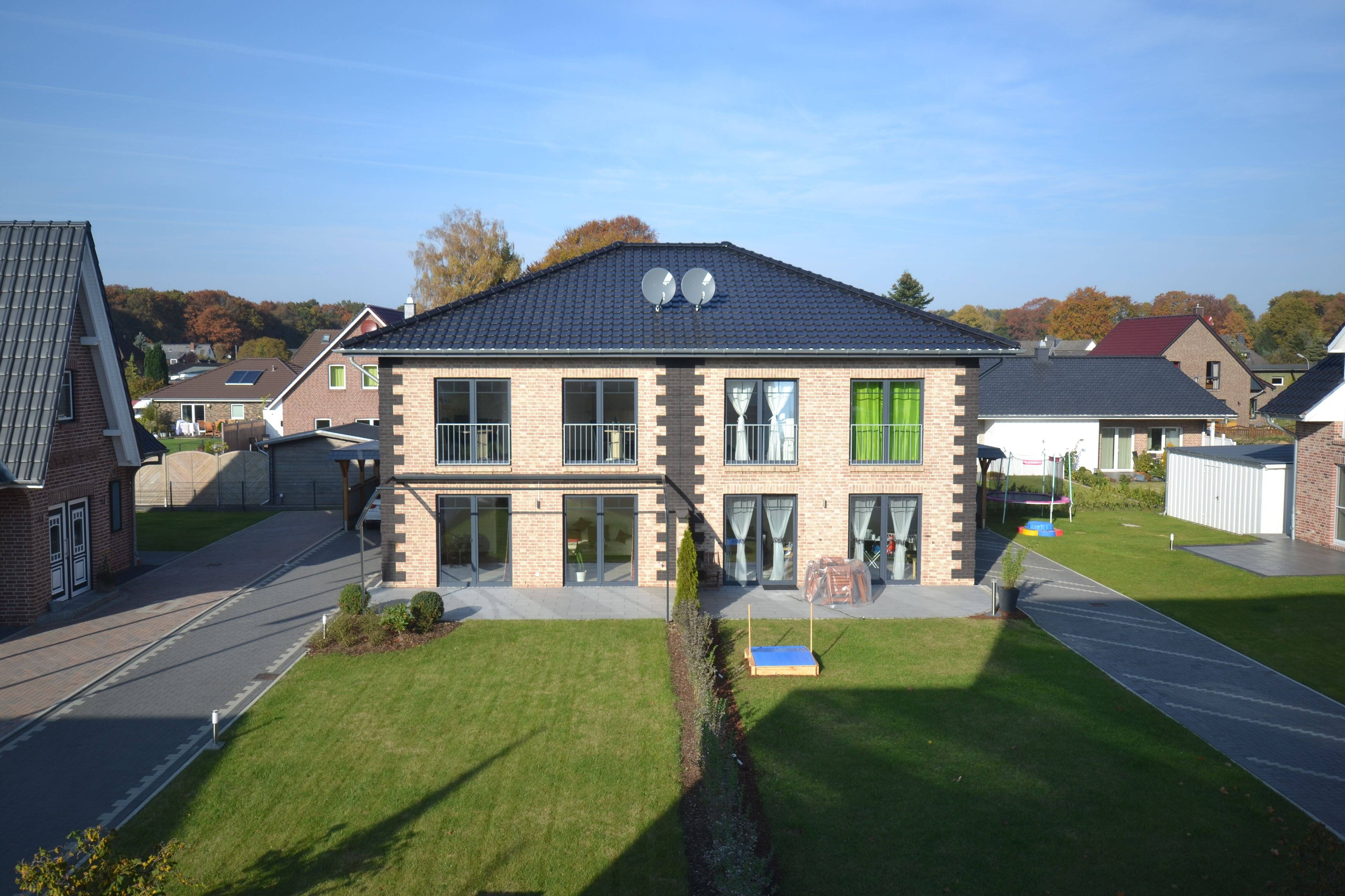 Doppelhaushälfte zum Kauf provisionsfrei 335.000 € 4 Zimmer 116 m²<br/>Wohnfläche 241 m²<br/>Grundstück Ellerhoop 25373