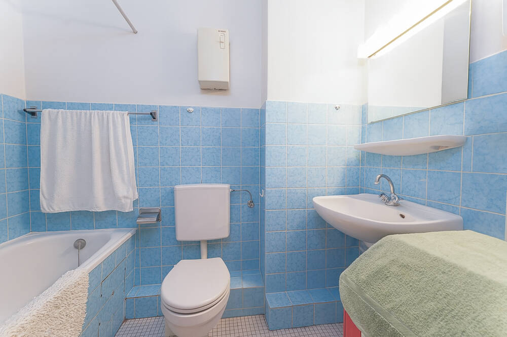 Property thumbnail 12