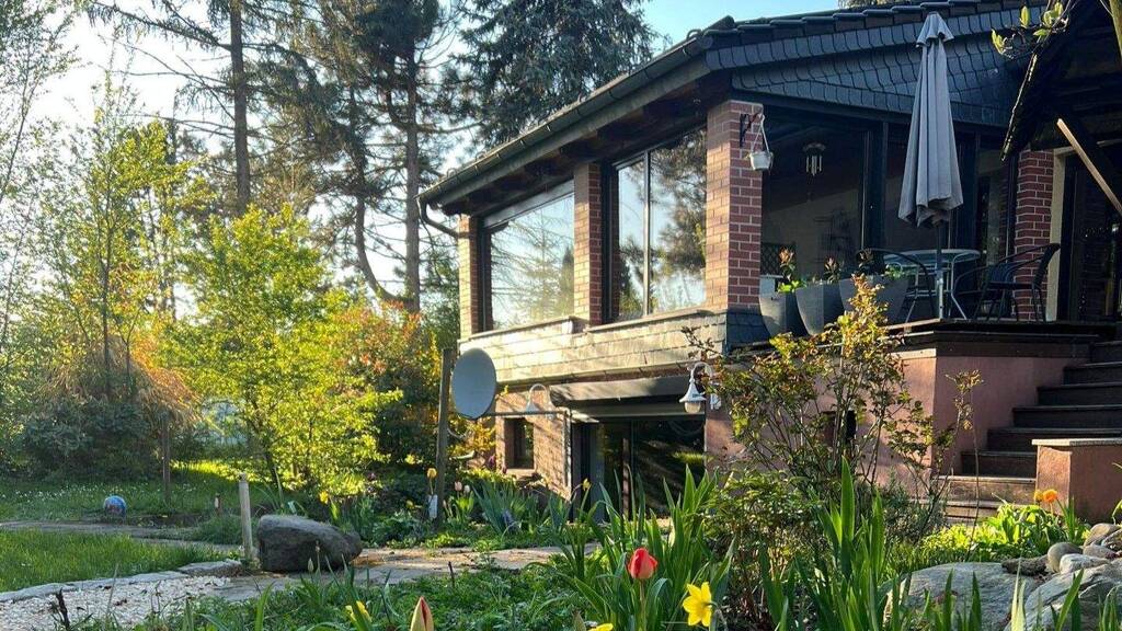 Einfamilienhaus zum Kauf 450.000 € 5 Zimmer 190 m² 2.408 m² Grundstück Gräfenhainichen 06773