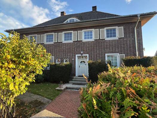 Haus zum Kauf 789.000 € 14 Zimmer 395 m² 1.058 m² Grundstück Mahndorf Bremen 28307