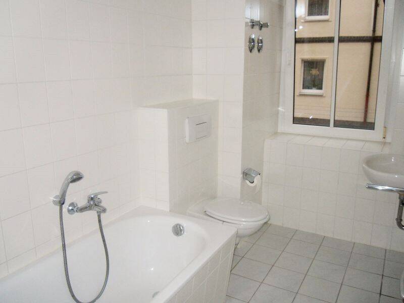 Property thumbnail 6