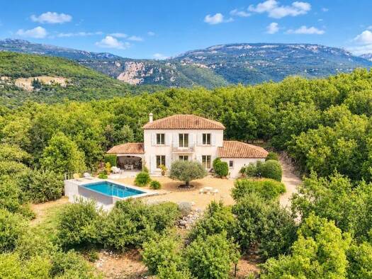 Einfamilienhaus zum Kauf 850.000 € 5 Zimmer 150 m² 3.500 m² Grundstück Fayence 83440
