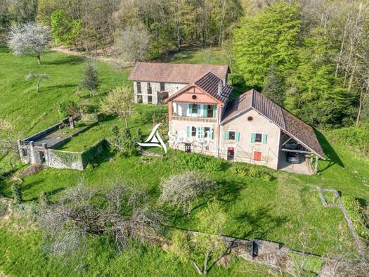 Haus zum Kauf 420.000 € 161 m² 45.895 m² Grundstück Barraux 38530