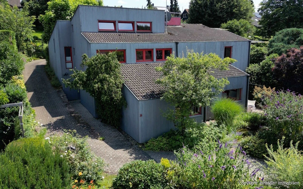 Villa zum Kauf 980.000 € 8,5 Zimmer 200,3 m²<br/>Wohnfläche 1.951 m²<br/>Grundstück Mutschelbach Karlsbad 76307