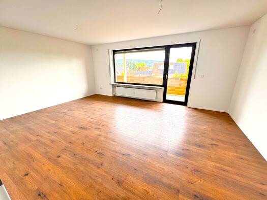 Wohnung zur Miete 1.100 € 5 Zimmer 116 m² frei ab sofort Stufenburgstraße 10 Baunach 96148