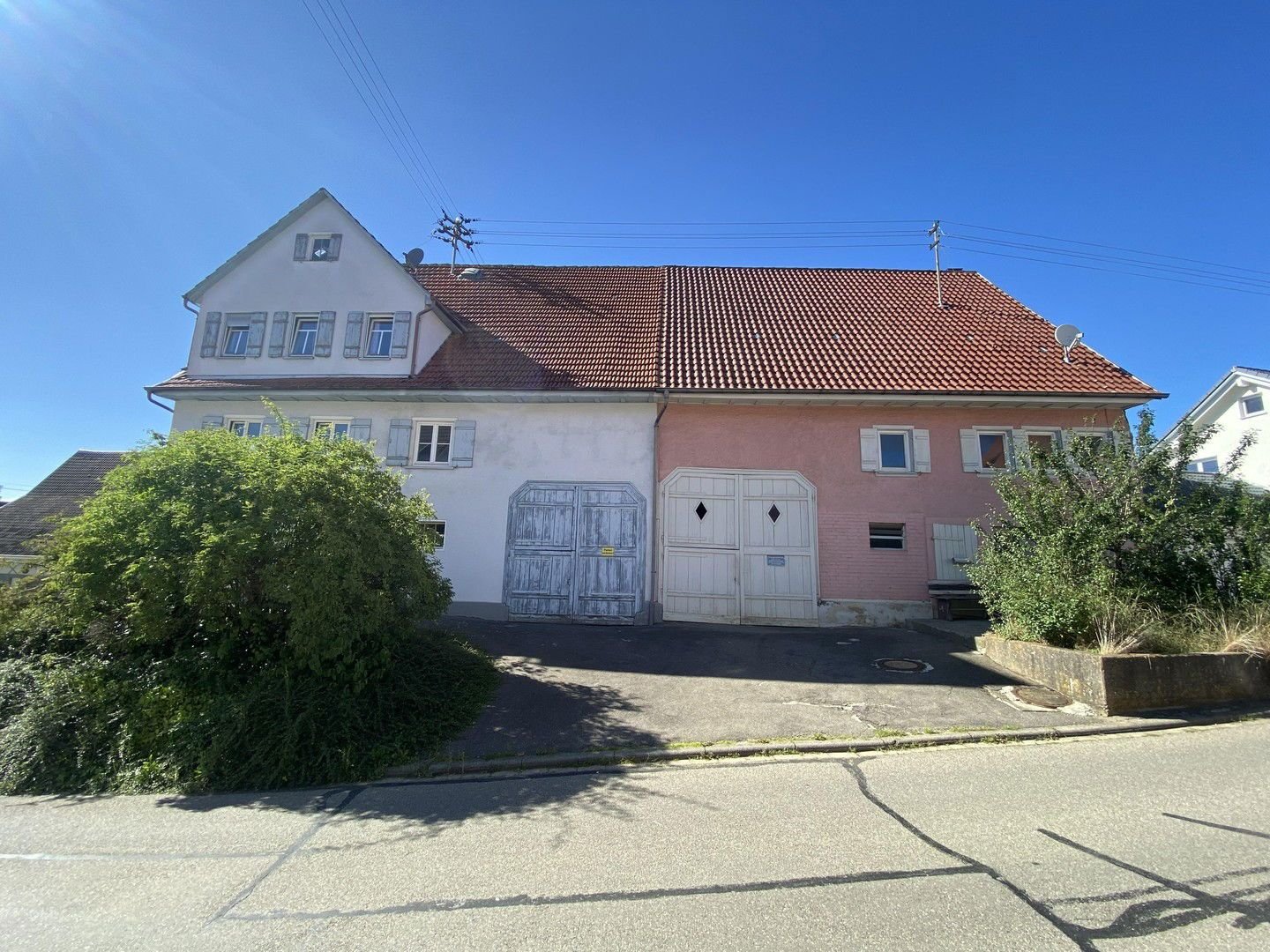 Mehrfamilienhaus zum Kauf provisionsfrei 155.000 € 7 Zimmer 170 m²<br/>Wohnfläche 772 m²<br/>Grundstück Erlaheim Geislingen 72351