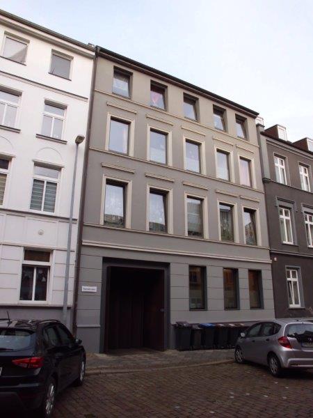 Wohnung zur Miete 700 € 3 Zimmer 70 m²<br/>Wohnfläche 3.<br/>Geschoss 01.03.2025<br/>Verfügbarkeit Paulsstadt Schwerin 19053