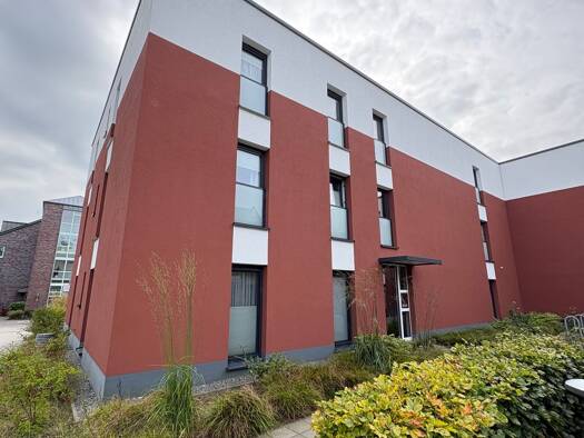 Wohnung zur Miete 927 € 3 Zimmer 75,8 m² 2. Geschoss frei ab 01.12.2026 Theodor-Storm-Straße 4 d Husum Husum 25813