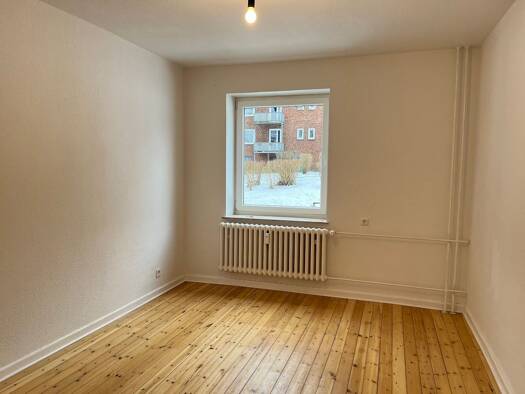Wohnung zur Miete 569 € 2,5 Zimmer 53,4 m² EG frei ab 16.10.2026 Hertzstraße 78 Neumühlen-Dietrichsdorf Kiel 24149