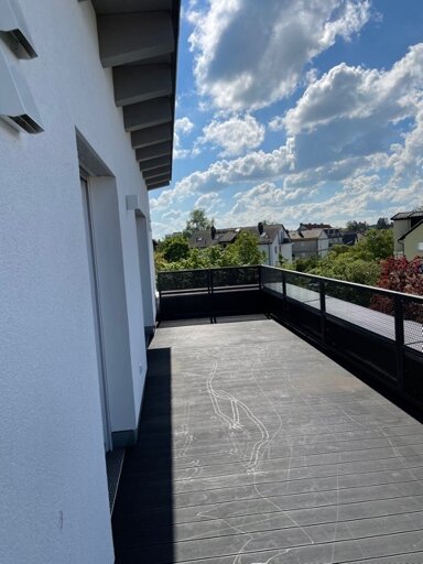 Wohnung zur Miete 1.830 € 3 Zimmer 101,5 m² 3. Geschoss frei ab 15.10.2025 Marktstraße Unterpfaffenhofen Germering 82110