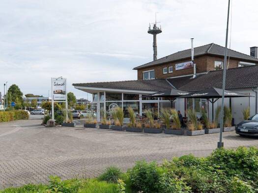 Gewerbeobjekt zum Kauf als Kapitalanlage geeignet 1.050.000 € 1 Zimmer 578,5 m² 1.268 m² Grundstück Cloppenburg Cloppenburg 49661