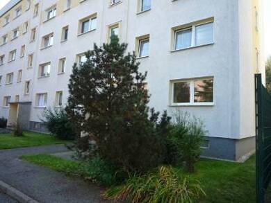 Wohnung zur Miete 290 € 3 Zimmer 57,5 m² 4. Geschoss frei ab sofort Poststraße 41 Reinsdorf Reinsdorf 08141